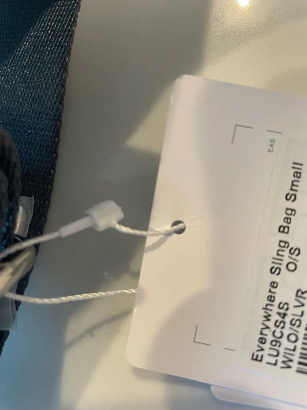 Lululemon Everywhere Sling Bag Small Unisex
